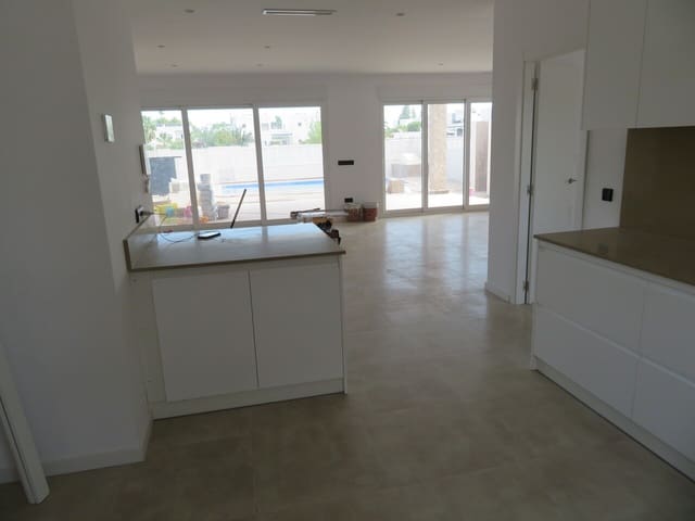 3 bedroom Villa for sale in Els Poblets with pool garage - € 590,000 (Ref: 10030967)