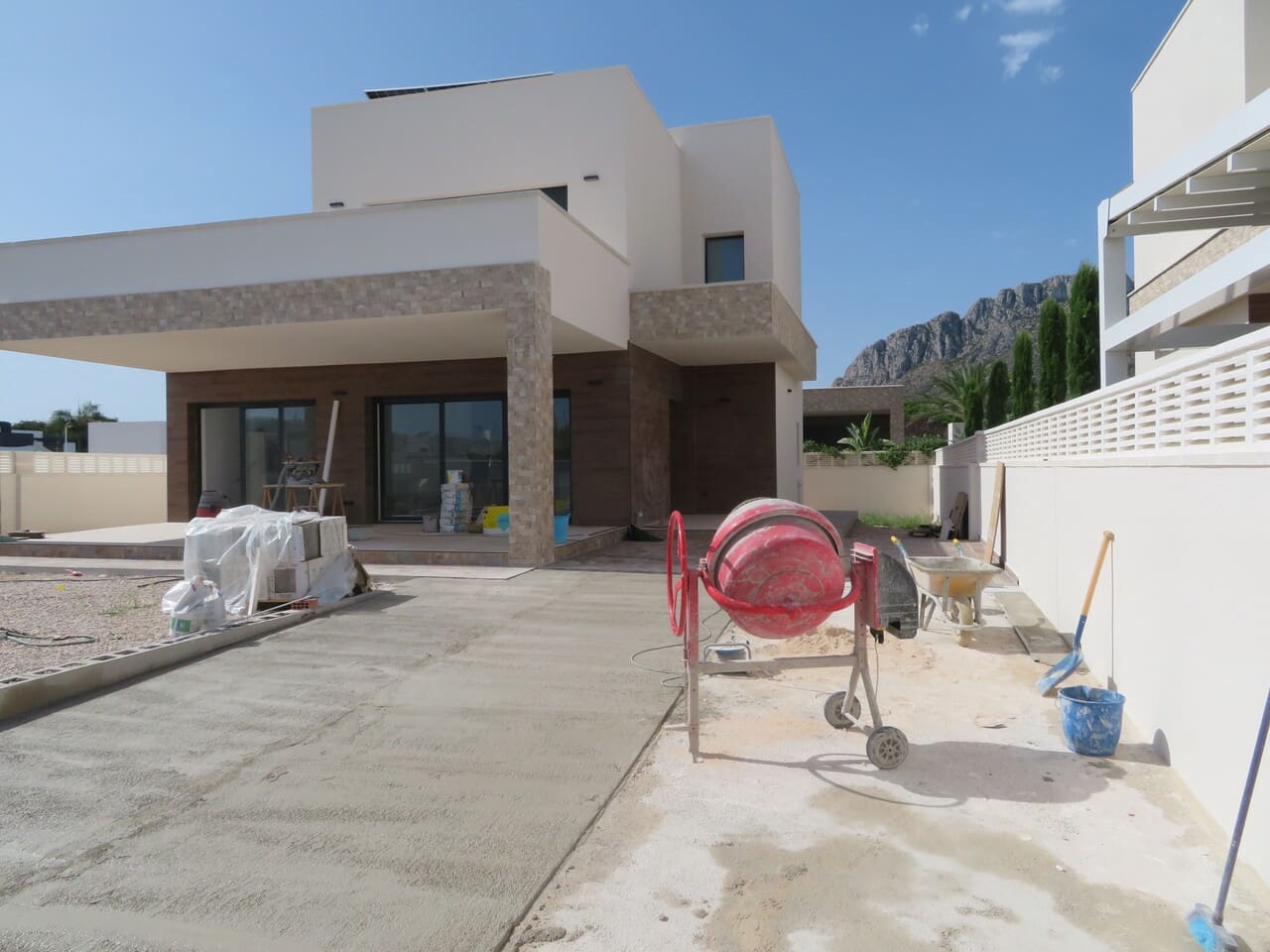 3 bedroom Villa for sale in Els Poblets with pool garage - € 590,000 (Ref: 10030967)