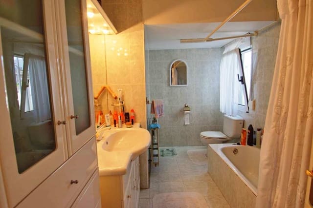 4 chambre Villa/Maison à vendre à Els Poblets avec piscine garage - 595 000 € (Ref: 10035616)