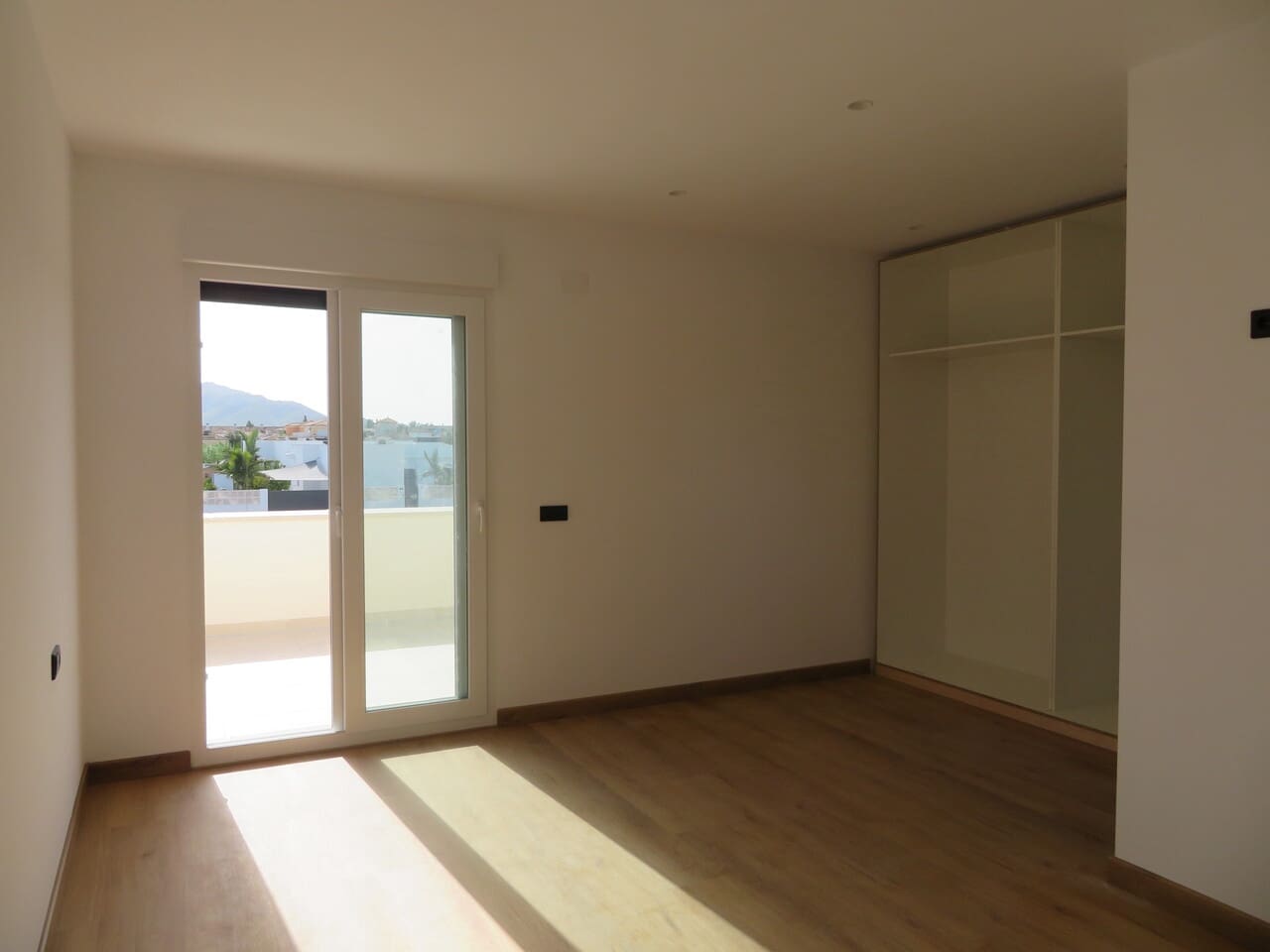 3 slaapkamer Villa te koop in Els Poblets met zwembad garage - € 590.000 (Ref: 10038964)