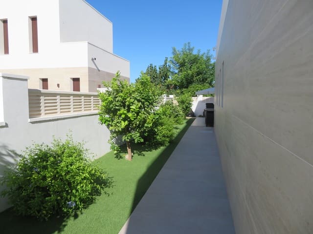 3 bedroom Villa for sale in El Vergel / Verger with pool garage - € 745,000 (Ref: 10077042)