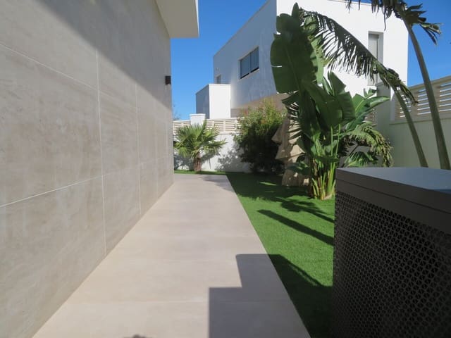3 bedroom Villa for sale in El Vergel / Verger with pool garage - € 745,000 (Ref: 10077042)
