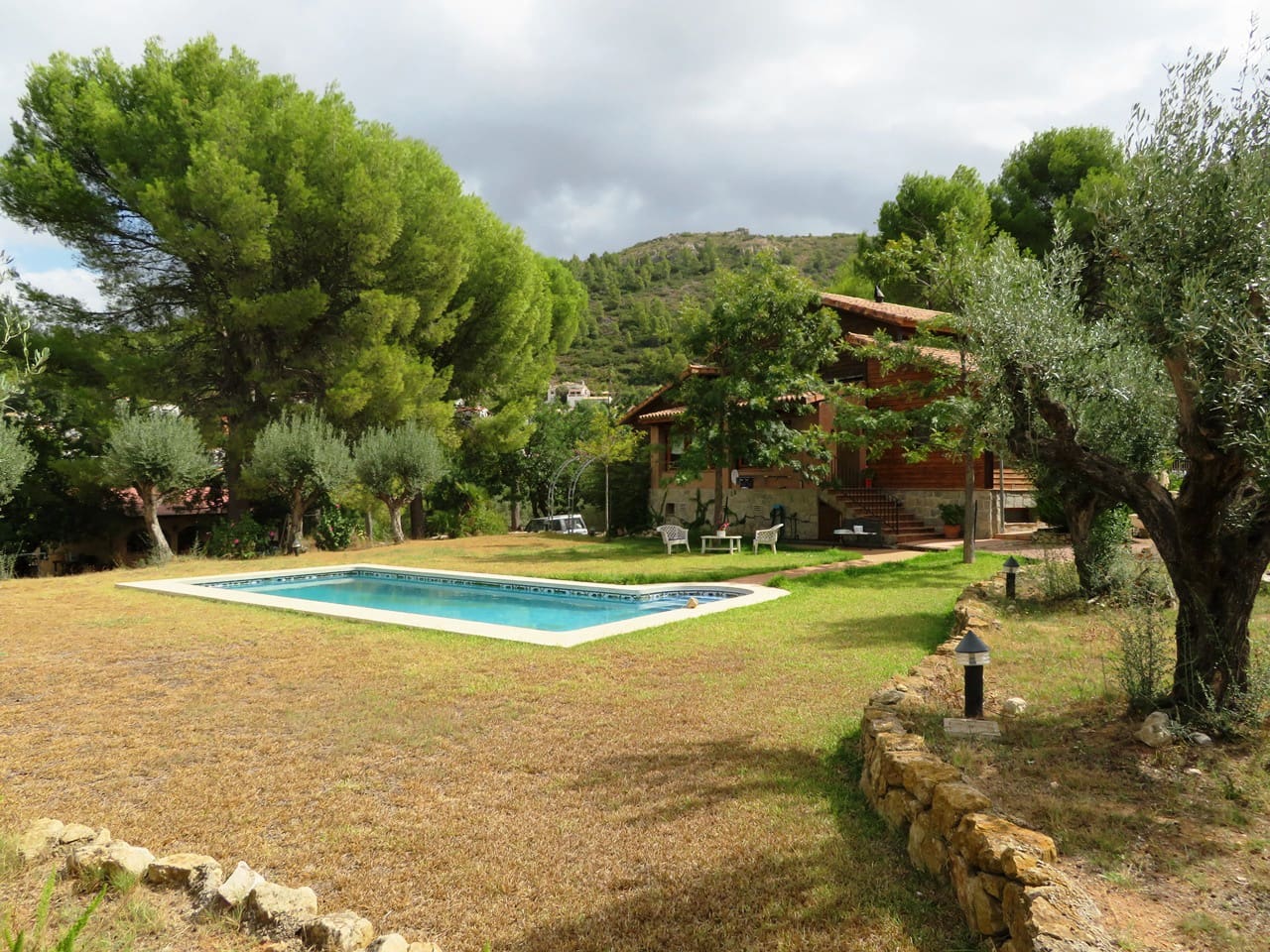 4 sovrum Villa till salu i Orba med pool garage - 899 000 € (Ref: 7526448)