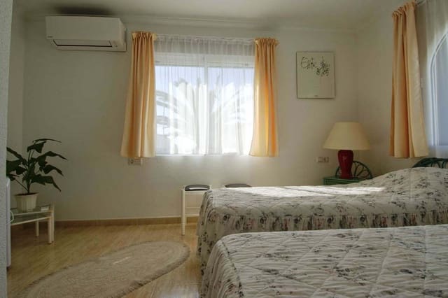 4 Zimmer Villa zu verkaufen in Els Poblets mit Pool Garage - 595.000 € (Ref: 7943485)