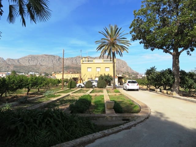 5 quarto Moradia para venda em Beniarbeig com garagem - 635 000 € (Ref: 8107387)