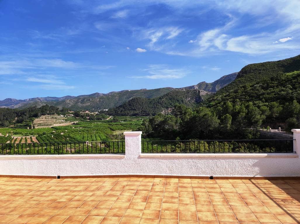 4 soveværelse Villa til salg i Pego med swimmingpool garage - € 695.000 (Ref: 8470163)