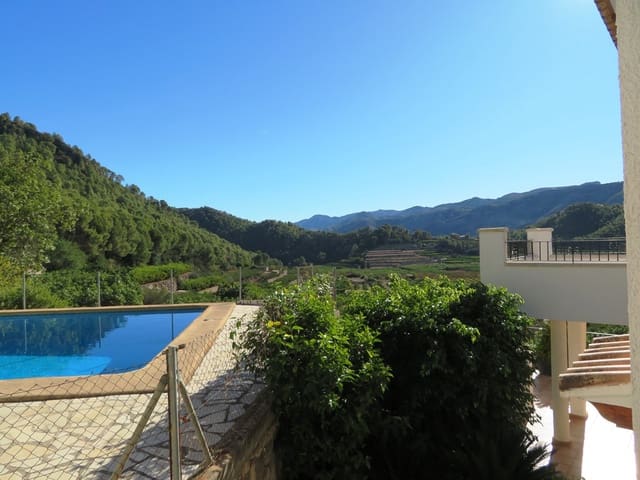 4 camera da letto Villa in vendita in Pego con piscina garage - 695.000 € (Rif: 8470163)