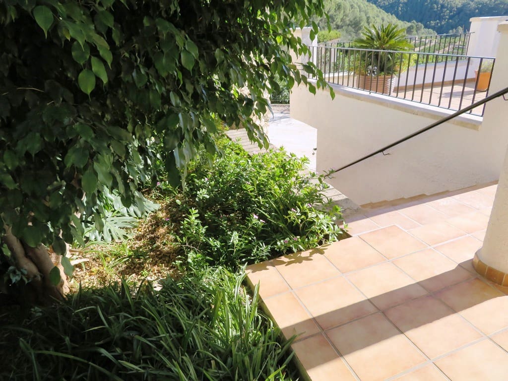 4 soveværelse Villa til salg i Pego med swimmingpool garage - € 695.000 (Ref: 8470163)