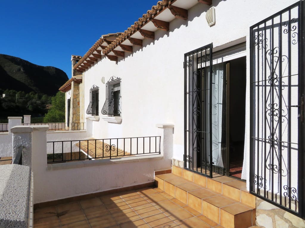 4 soveværelse Villa til salg i Pego med swimmingpool garage - € 695.000 (Ref: 8470163)