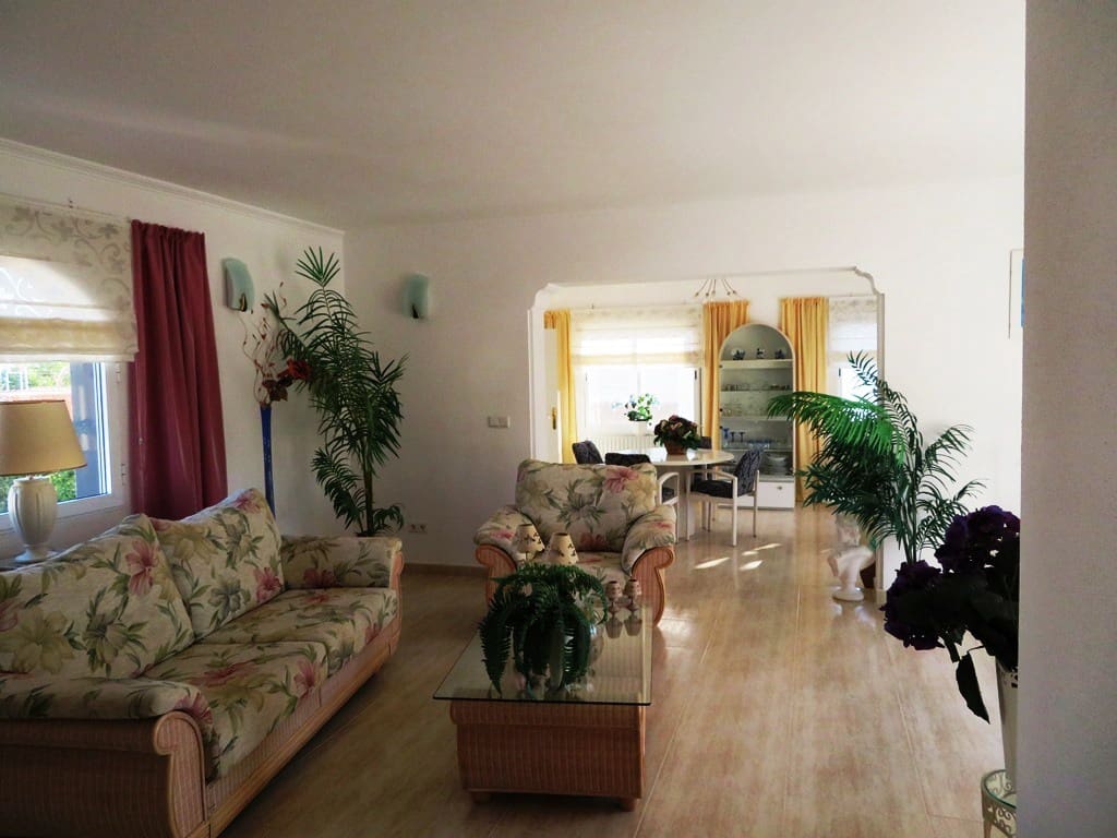 4 sypialnia Willa na sprzedaż w Els Poblets z basenem garażem - 595 000 € (Ref: 8589708)