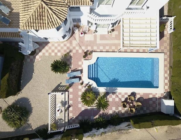 4 Zimmer Villa zu verkaufen in Els Poblets mit Pool Garage - 595.000 € (Ref: 8589708)
