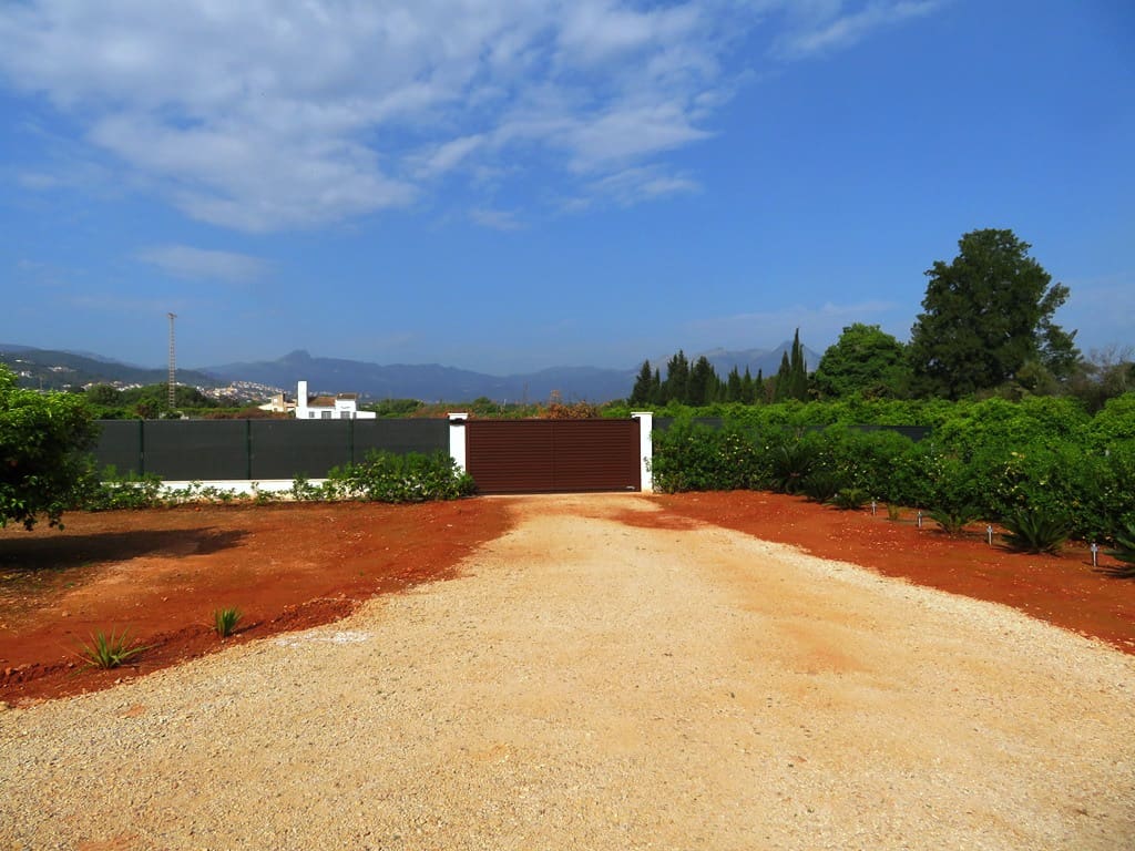 3 sypialnia Willa na sprzedaż w Beniarbeig z basenem garażem - 895 000 € (Ref: 8988839)