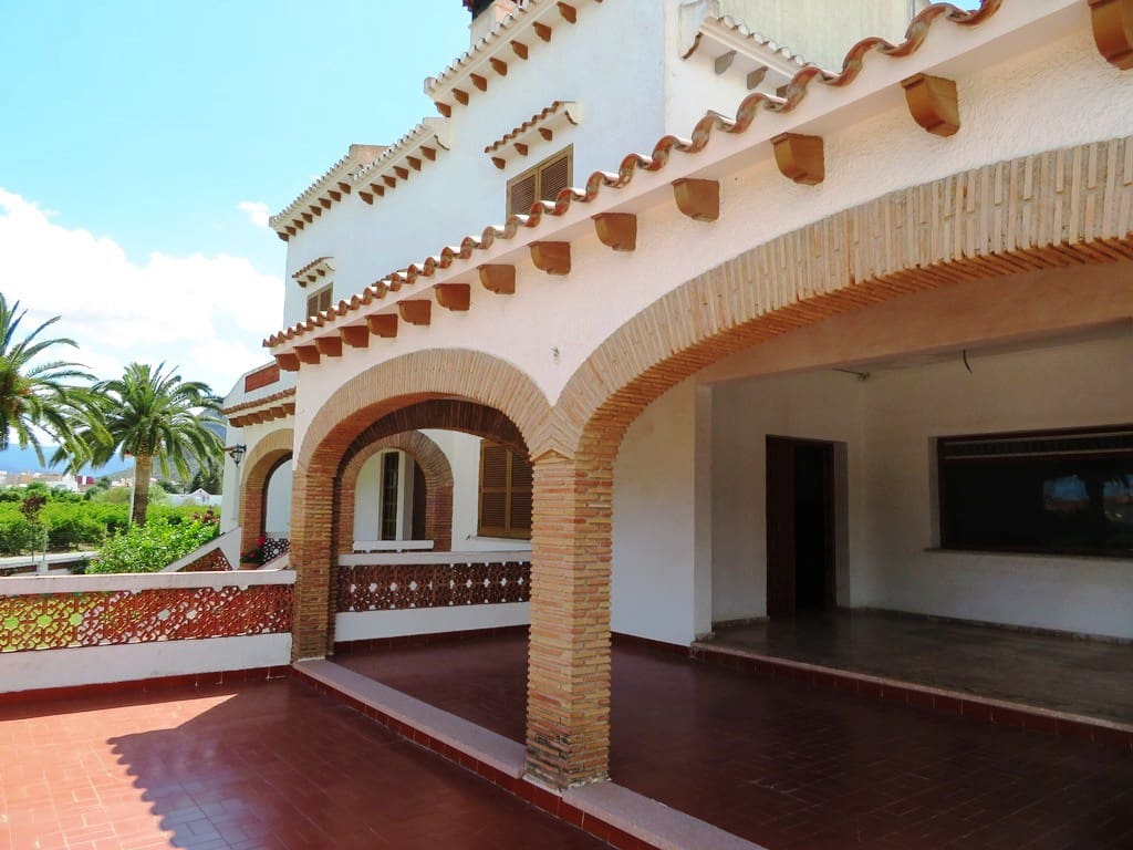 6 Zimmer Villa zu verkaufen in Els Poblets mit Garage - 525.000 € (Ref: 9009091)