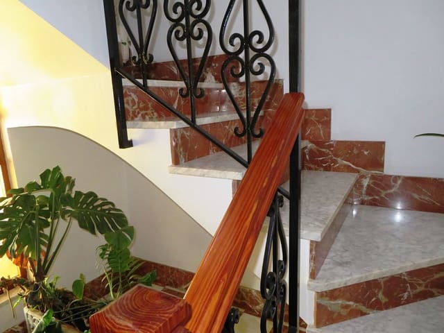 6 Zimmer Villa zu verkaufen in Els Poblets mit Garage - 525.000 € (Ref: 9009091)