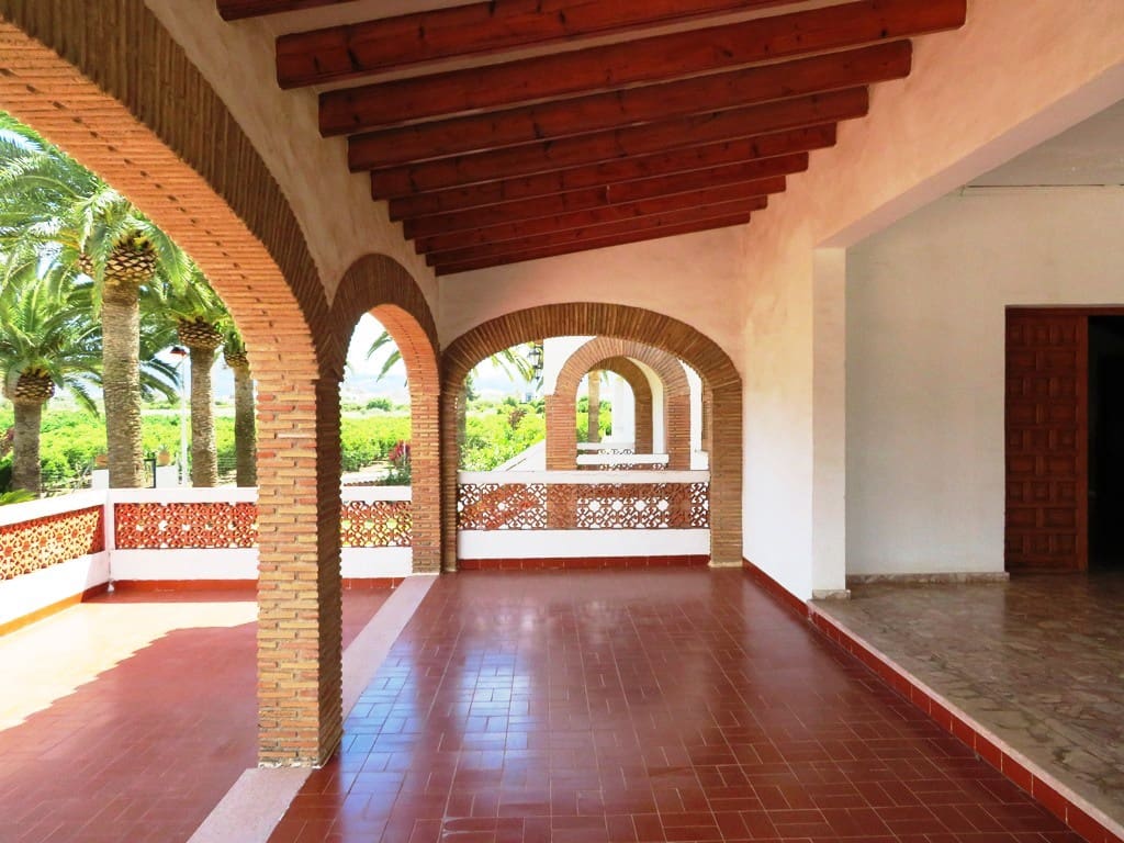 6 Zimmer Villa zu verkaufen in Els Poblets mit Garage - 525.000 € (Ref: 9009091)