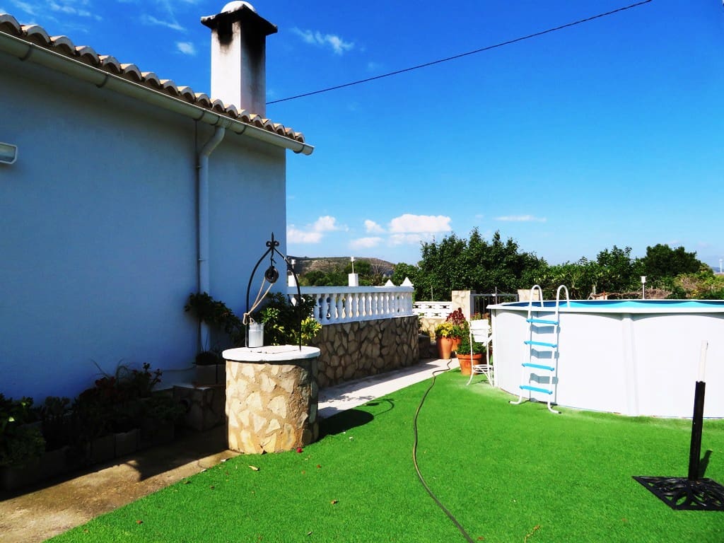 4 Zimmer Villa zu verkaufen in Denia mit Pool Garage - 495.000 € (Ref: 9013177)