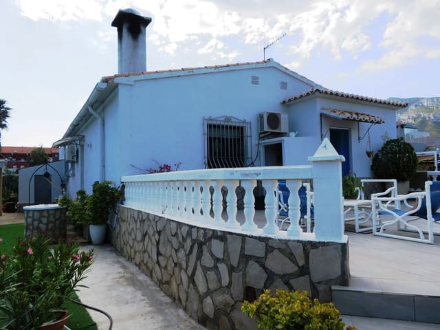 4 Zimmer Villa zu verkaufen in Dénia mit Pool Garage - 495.000 € (Ref: 9013177)