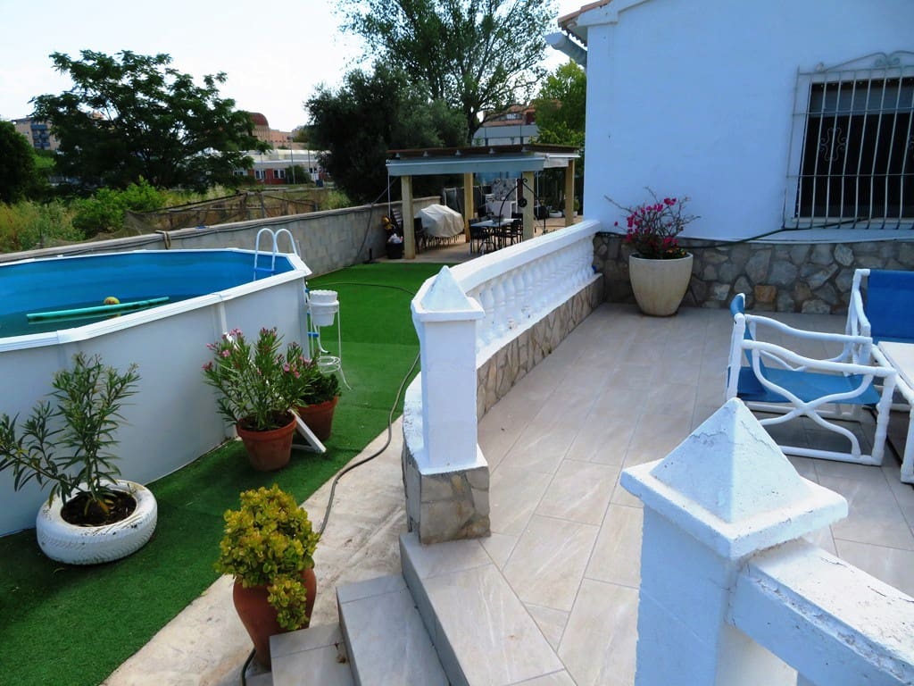 4 Zimmer Villa zu verkaufen in Denia mit Pool Garage - 495.000 € (Ref: 9013177)