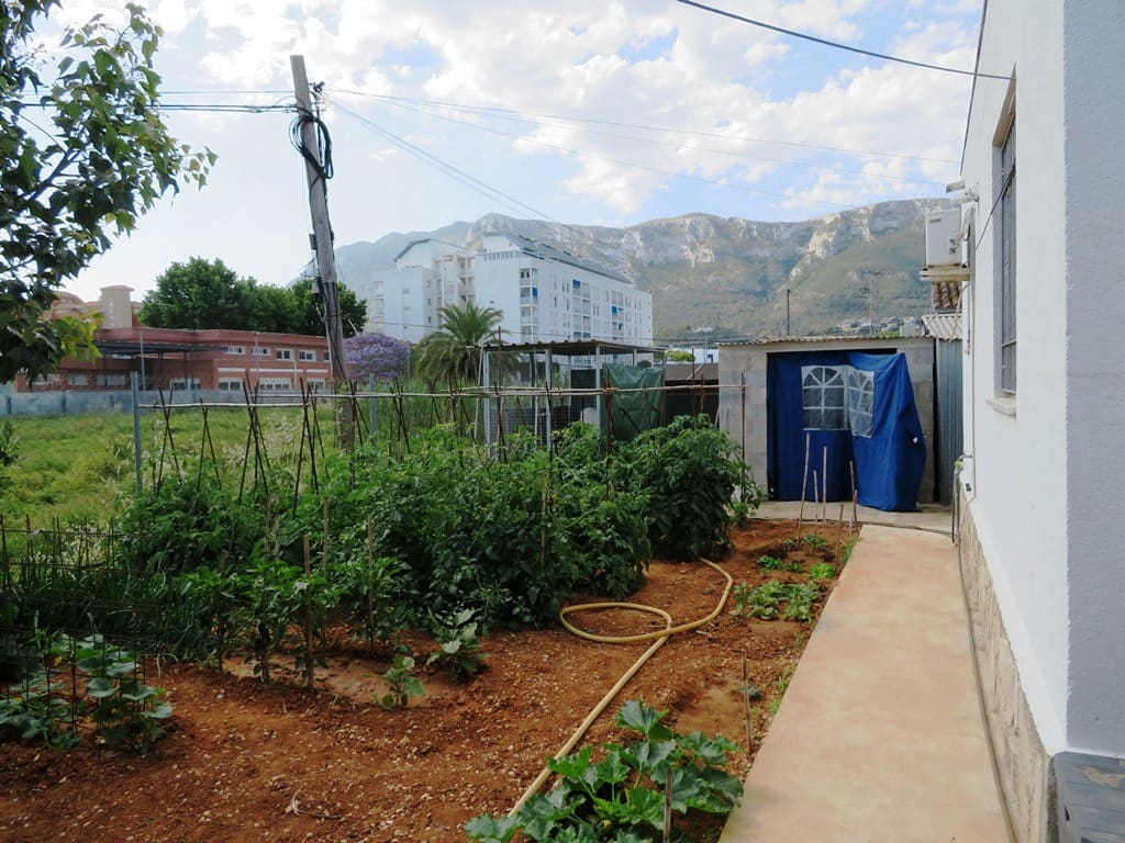 4 Zimmer Villa zu verkaufen in Denia mit Pool Garage - 495.000 € (Ref: 9013177)