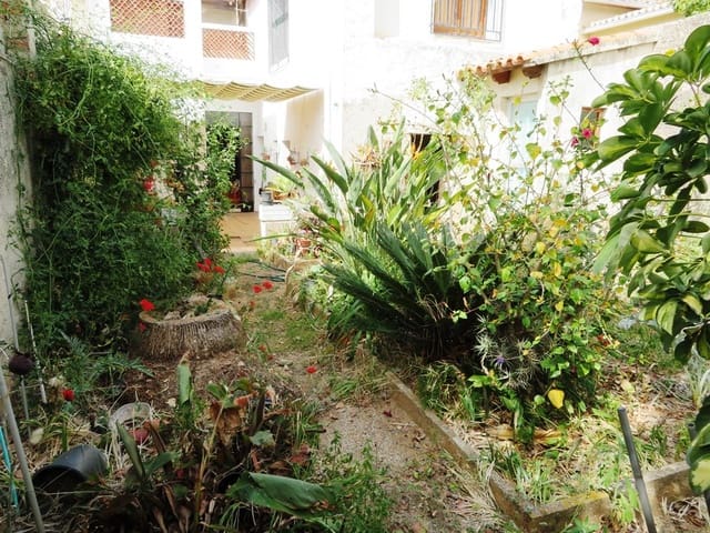 5 makuuhuone Omakotitalo myytävänä paikassa Sagra - 178 000 € (Ref: 9127771)