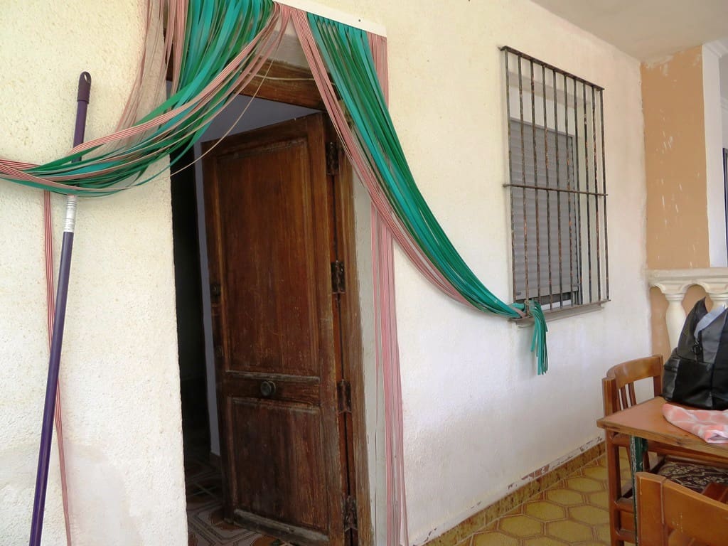 3 bedroom Villa for sale in Oliva - € 239,000 (Ref: 9191880)