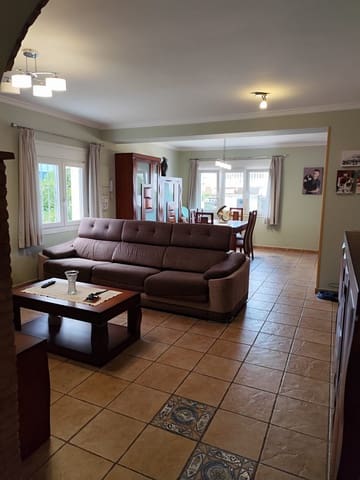 3 bedroom Villa for sale in Dénia with pool garage - € 465,000 (Ref: 9253659)