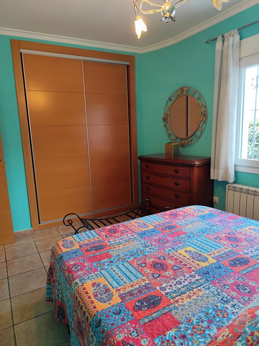 Chalet de 3 habitaciones en Dénia en venta con piscina garaje - 465.000 € (Ref: 9253659)