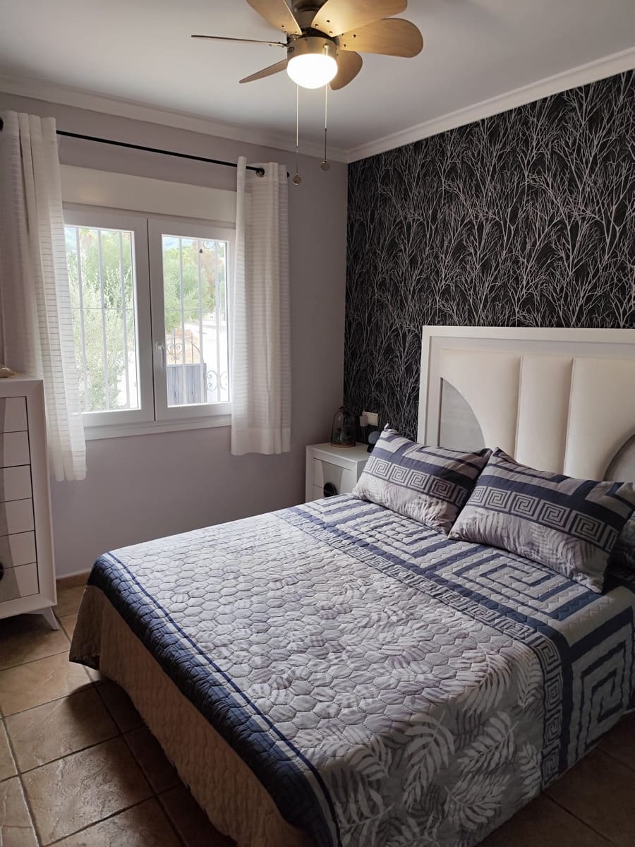 Chalet de 3 habitaciones en Dénia en venta con piscina garaje - 465.000 € (Ref: 9253659)