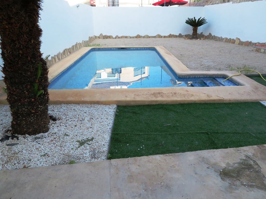 5 soveværelse Byhus til salg i Ondara med swimmingpool garage - € 415.000 (Ref: 9257666)