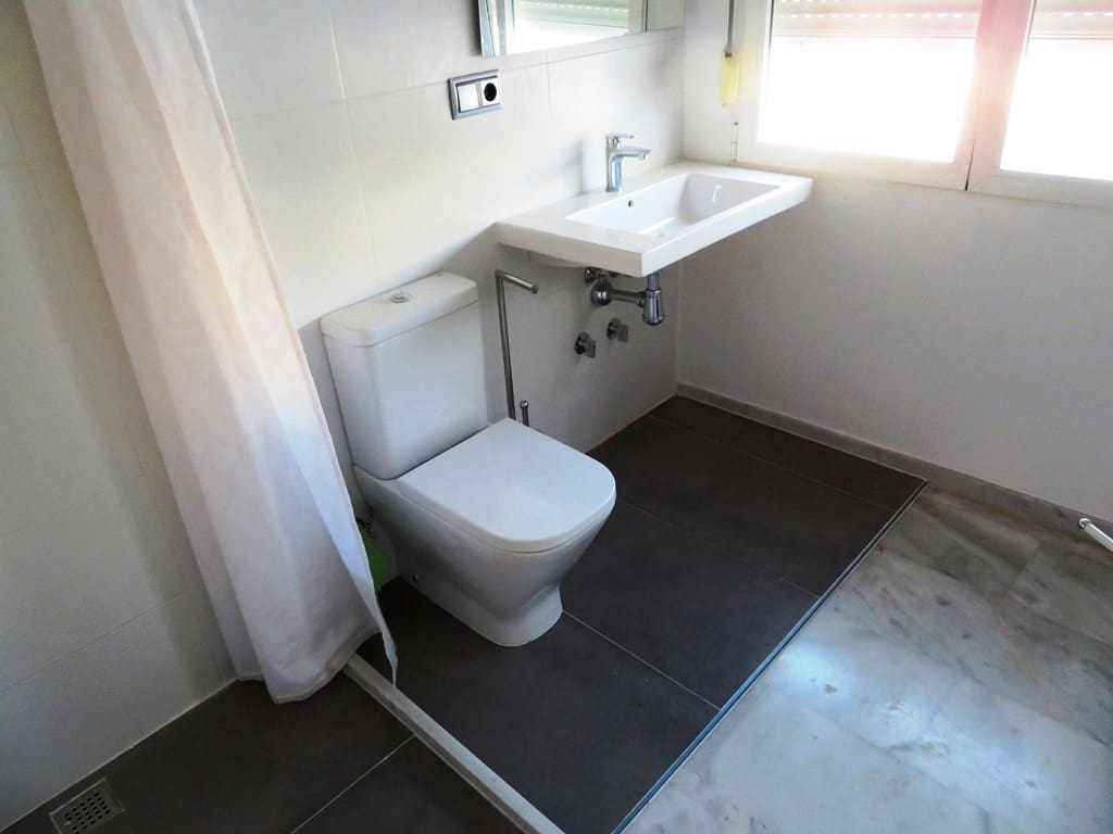 5 soveværelse Byhus til salg i Ondara med swimmingpool garage - € 415.000 (Ref: 9257666)