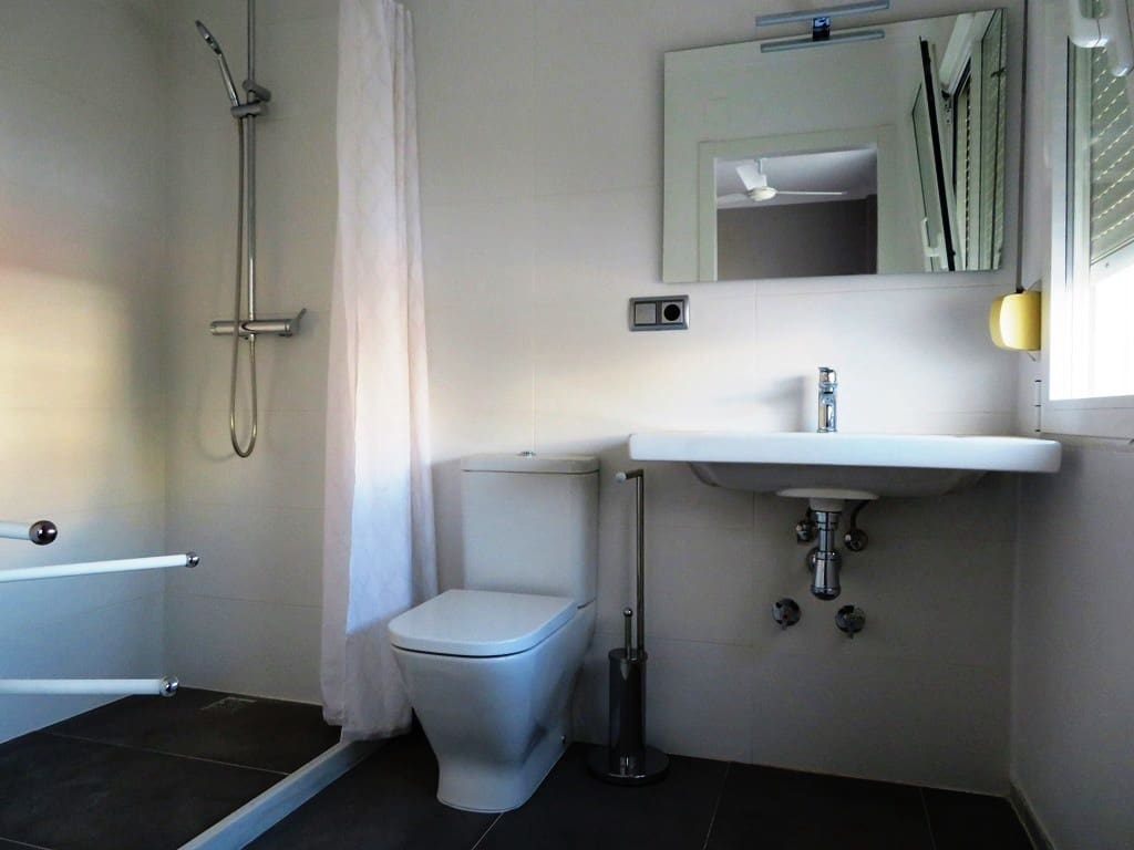 5 soveværelse Byhus til salg i Ondara med swimmingpool garage - € 415.000 (Ref: 9257666)