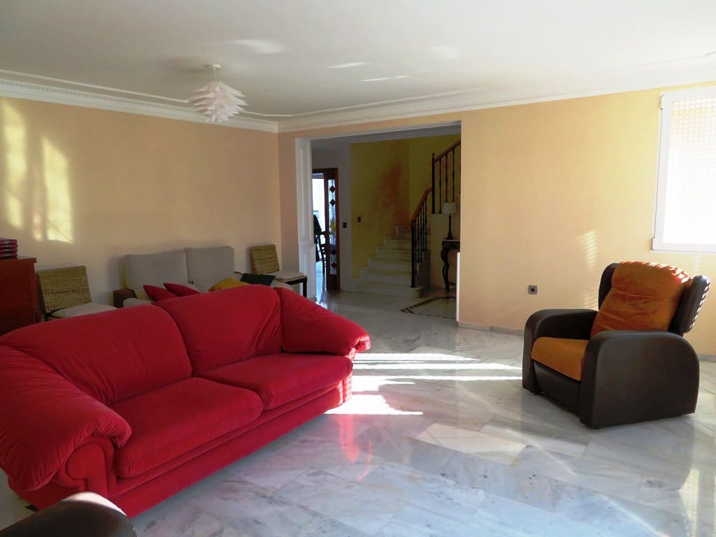 5 soveværelse Byhus til salg i Ondara med swimmingpool garage - € 415.000 (Ref: 9257666)