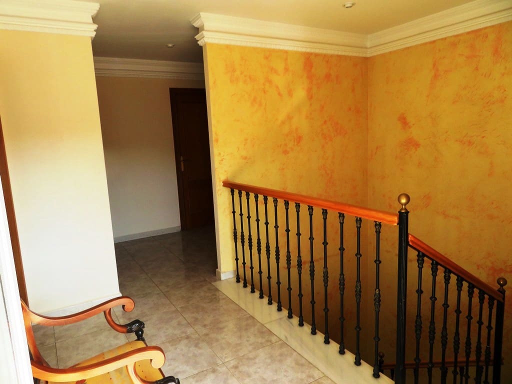 5 soveværelse Byhus til salg i Ondara med swimmingpool garage - € 415.000 (Ref: 9257666)