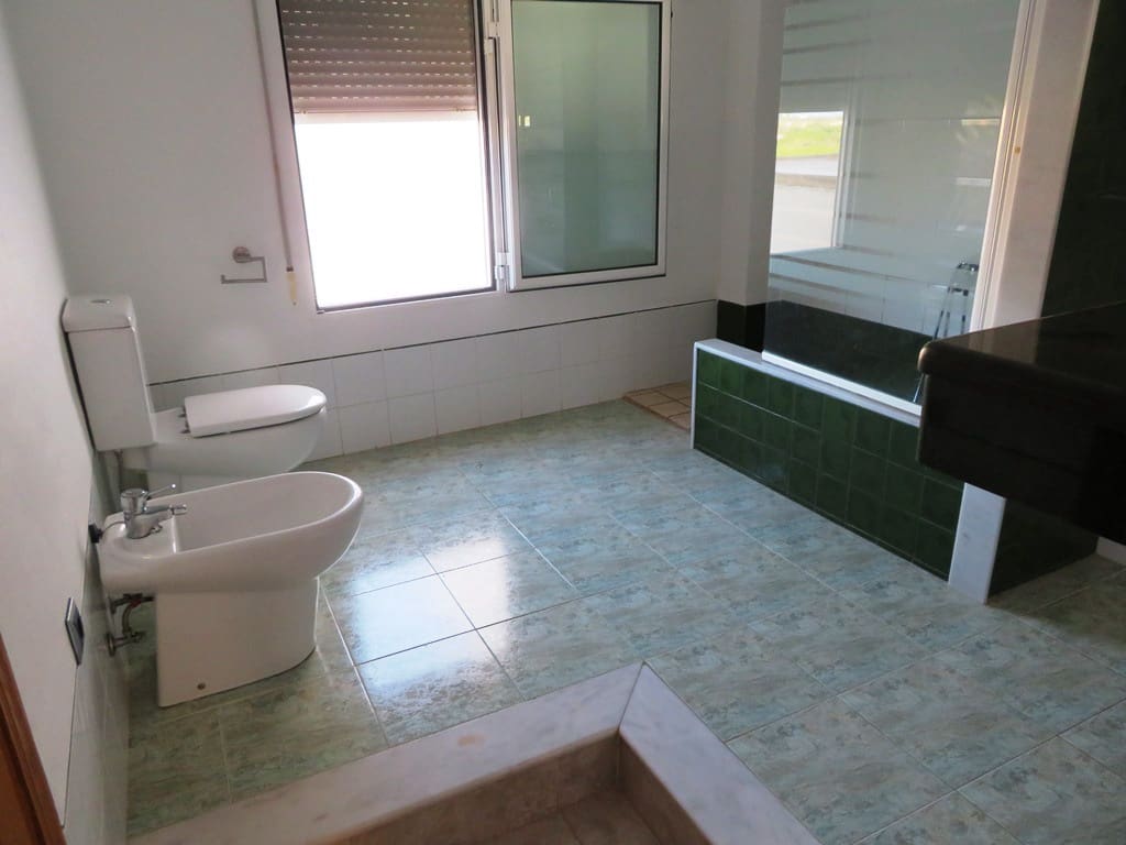 5 soveværelse Byhus til salg i Ondara med swimmingpool garage - € 415.000 (Ref: 9257666)