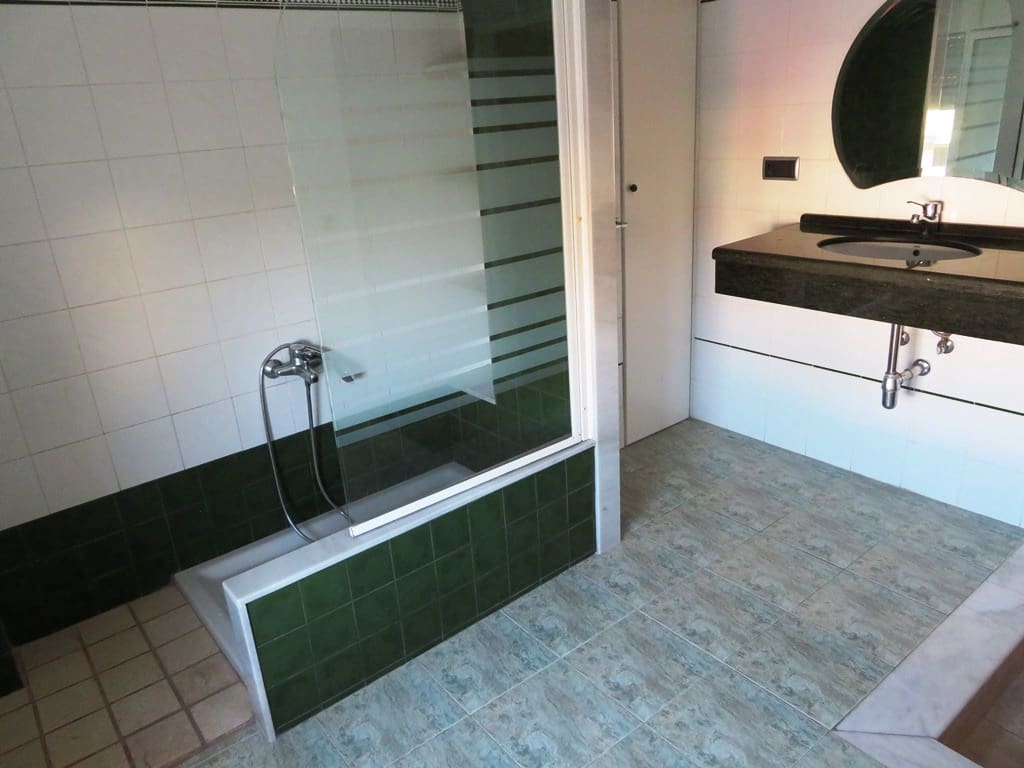 5 soveværelse Byhus til salg i Ondara med swimmingpool garage - € 415.000 (Ref: 9257666)