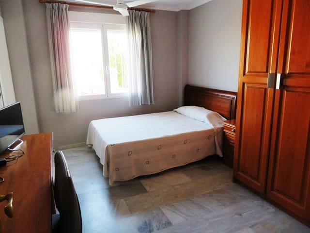 5 bedroom Townhouse for sale in Ondara with pool garage - € 415,000 (Ref: 9257666)