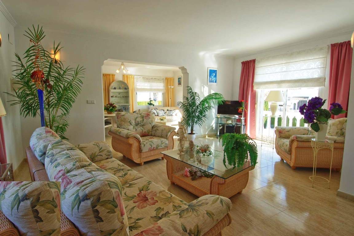 4 soverom Villa til salgs i Els Poblets med svømmebasseng garasje - € 595 000 (Ref: 9406953)