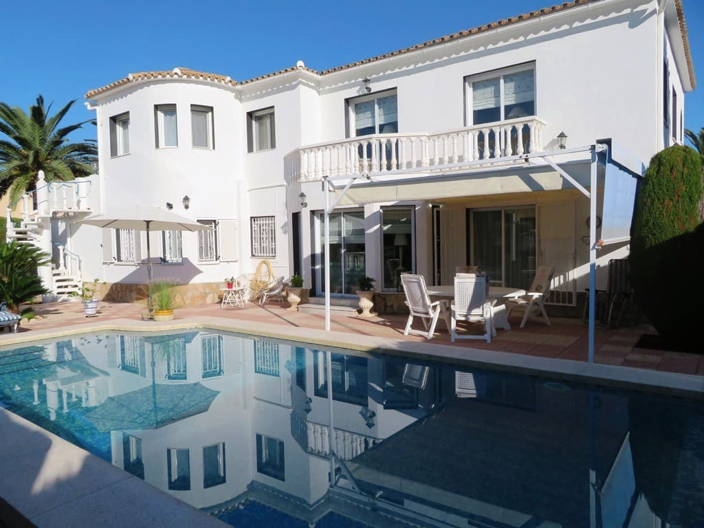 4 soverom Villa til salgs i Els Poblets med svømmebasseng garasje - € 595 000 (Ref: 9406953)