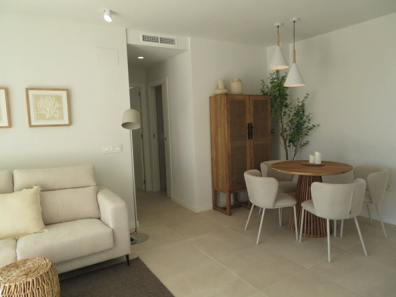 2 soveværelse Strandlejlighed til salg i Denia med swimmingpool - € 265.000 (Ref: 9628093)