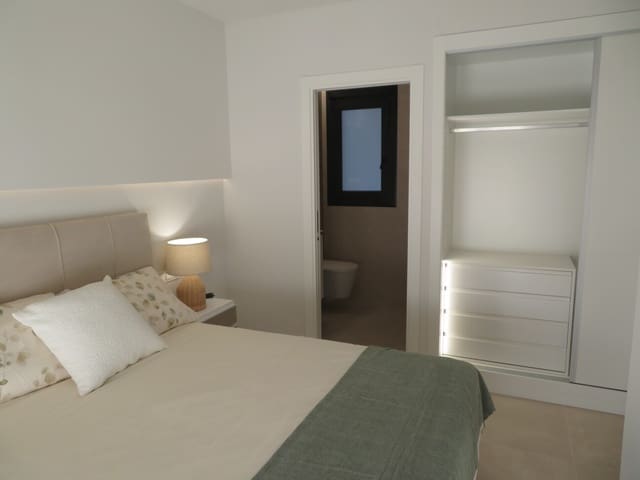 2 soveværelse Strandlejlighed til salg i Dénia med swimmingpool - € 265.000 (Ref: 9628093)