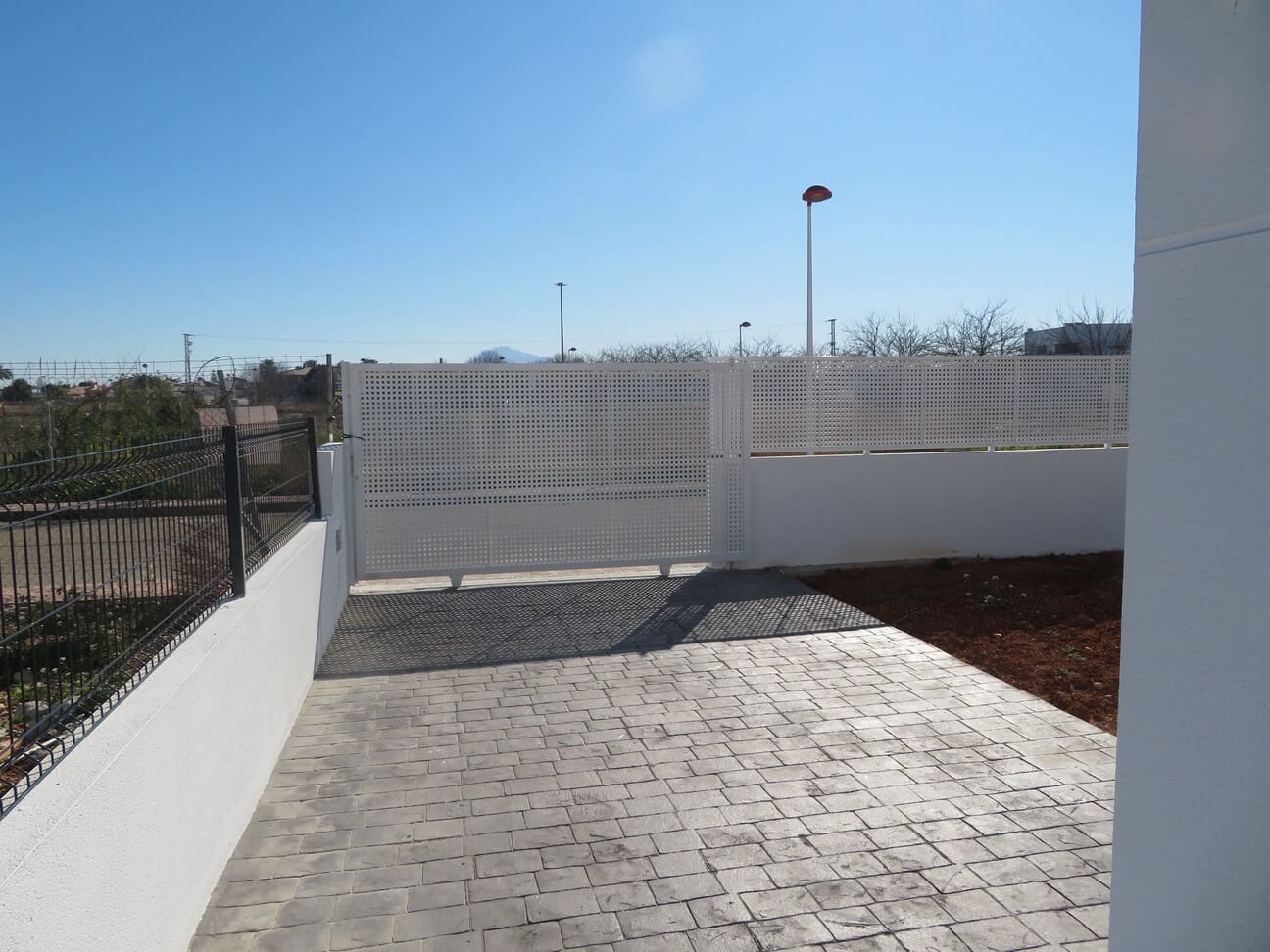 3 slaapkamer Villa te koop in Els Poblets met zwembad garage - € 409.000 (Ref: 9628138)