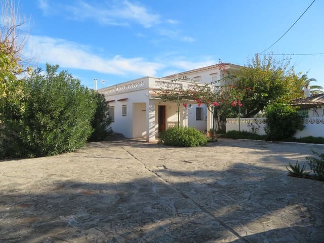 6 bedroom Villa for sale in Dénia with garage - € 790,000 (Ref: 9645472)