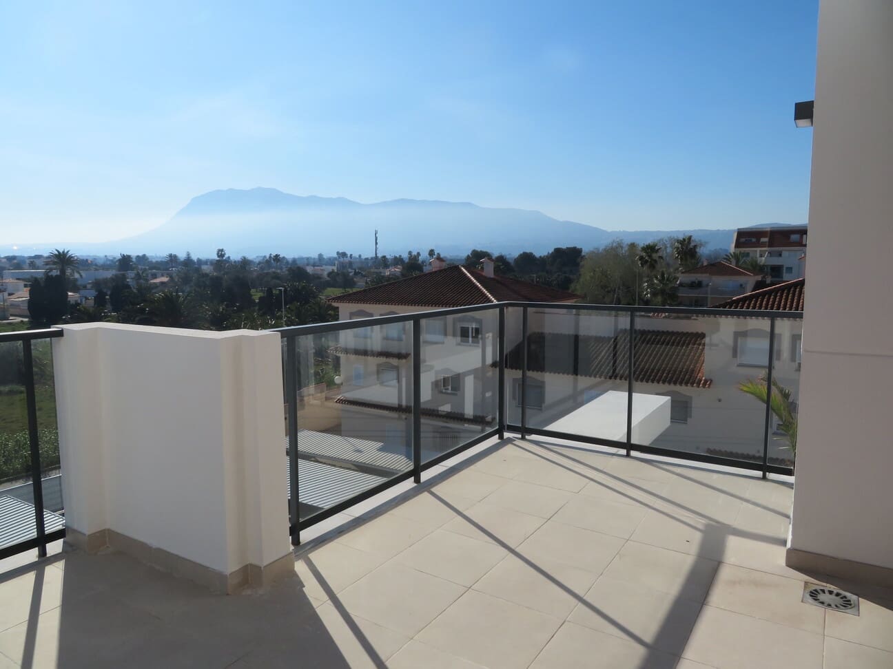 3 soveværelse Penthouse til salg i Denia med swimmingpool garage - € 499.000 (Ref: 9652303)