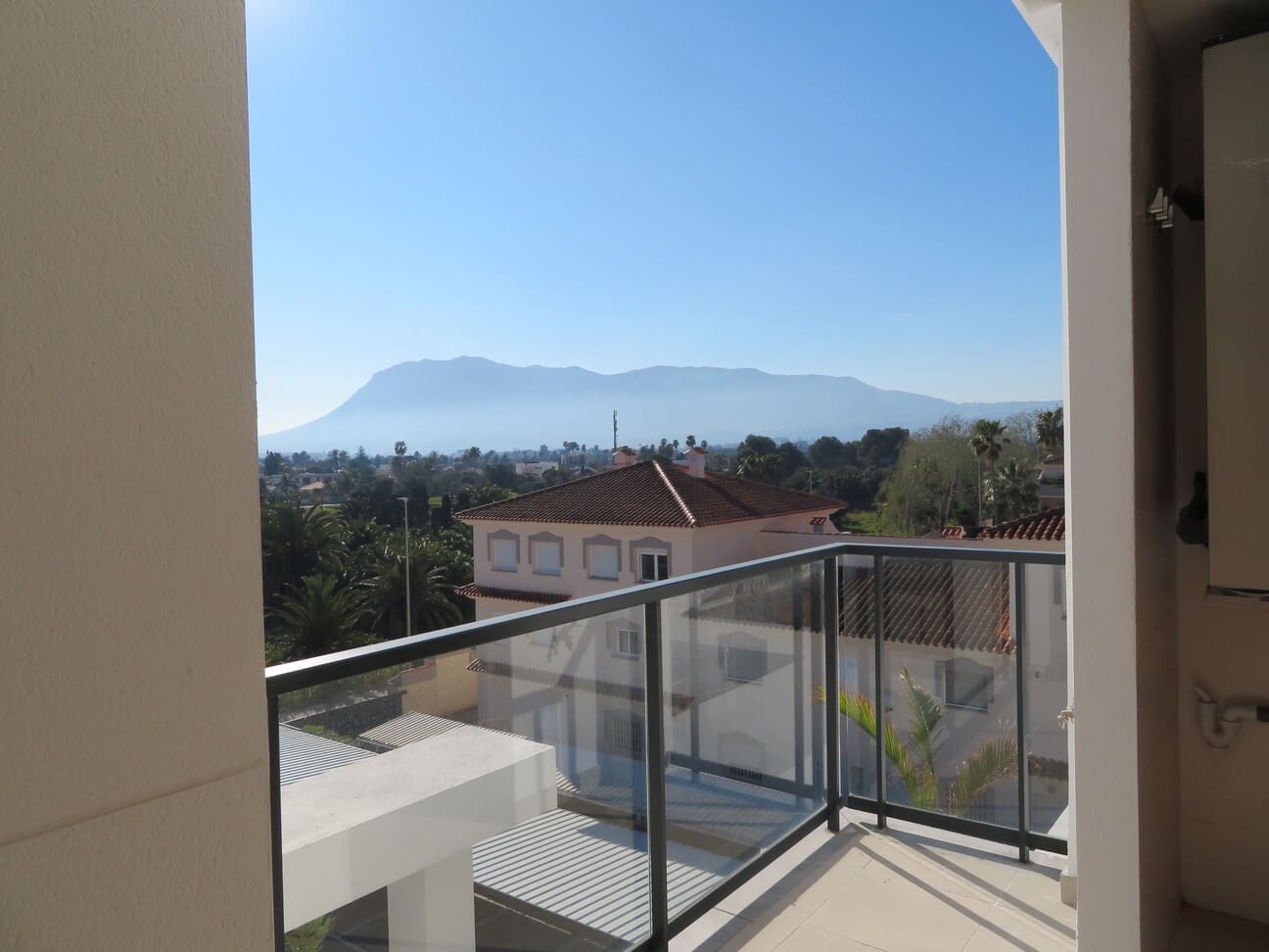 3 Zimmer Strandapartment zu verkaufen in Denia mit Pool Garage - 499.000 € (Ref: 9665122)