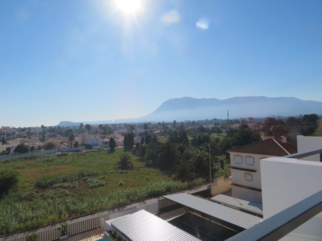 3 Zimmer Strandapartment zu verkaufen in Denia mit Pool Garage - 499.000 € (Ref: 9665122)