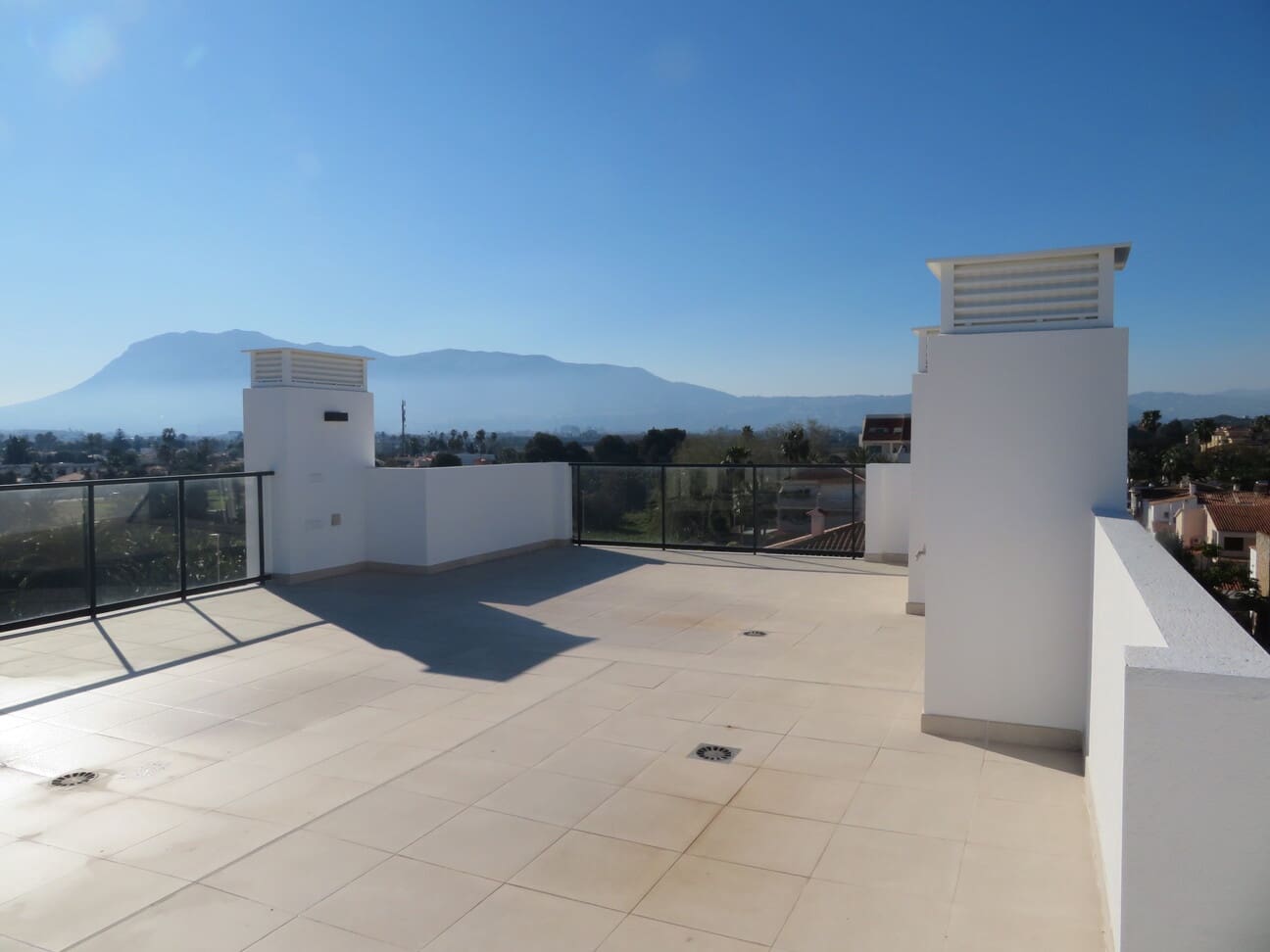 3 bedroom Penthouse for sale in Denia with pool garage - € 499,000 (Ref: 9726897)