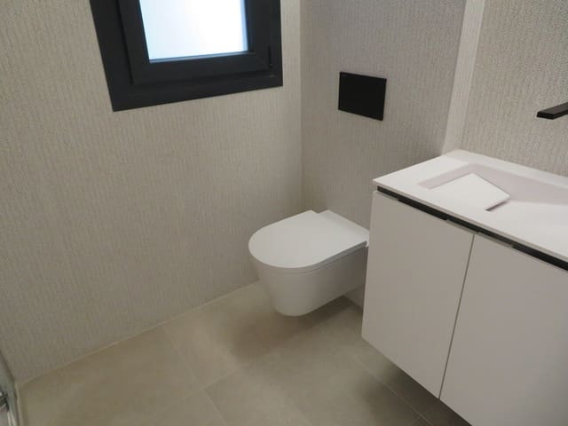 2 soveværelse Strandlejlighed til salg i Dénia med swimmingpool garage - € 265.000 (Ref: 9726898)