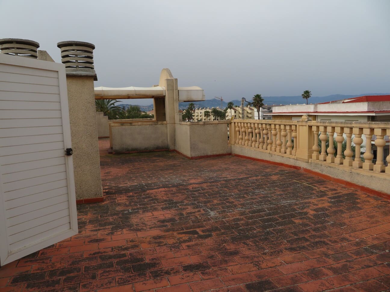 2 slaapkamer Strandappartement te koop in Denia met zwembad garage - € 489.000 (Ref: 9762344)