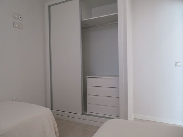 2 soveværelse Strandlejlighed til salg i Dénia med swimmingpool garage - € 355.000 (Ref: 9787710)