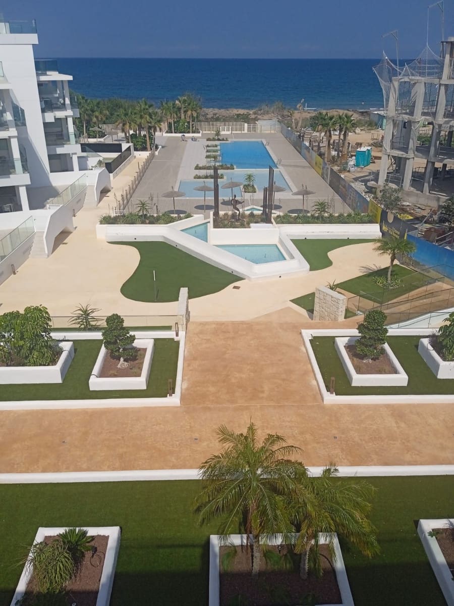 2 soveværelse Strandlejlighed til salg i Denia med swimmingpool garage - € 355.000 (Ref: 9787710)